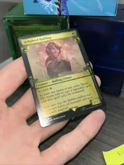 Delighted Halfling (Showcase Scrolls) Universes Beyond: the Lord of the Rings: Tales of Middle-Earth Foil - Image 4