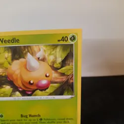 1/185 Weedle - Vivid Voltage - Common Pokemon TCG Card NM - ERROR - SQUARE CUT - Image 10