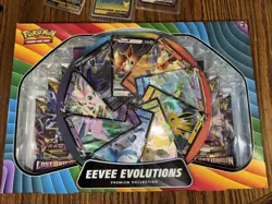 Pokemon Eevee Evolutions Premium Collection Card Game (290-85174) - Image 3