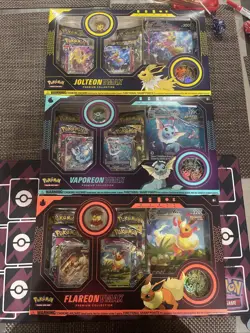 Pokemon Eeveelution Vmax Premium Collection Vaporeon Flareon Jolteon Set of 3 - Image 1