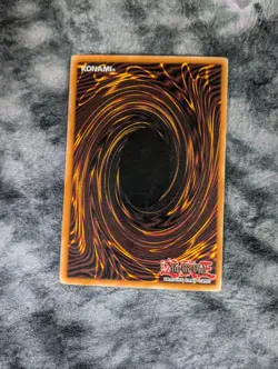 Pyramid of Light YUGIOH Card Limited Edition MOV-EN004 569894 - Image 4