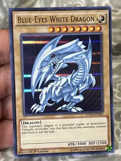 Blue-Eyes White Dragon DUSA-EN043 1st Edition 2017 YUGIOH - Image 1