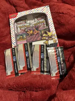 Pokemon Scarlet and Violet - 151 Alakazam ex Collection Box & 4 Prismatic Packs - Image 2