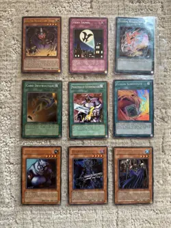 Yugioh 20 Card Lots! Holo Cards, Blue Eyes, Dark Magician, and more! - Image 10