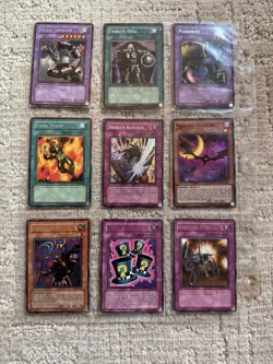 Yugioh 20 Card Lots! Holo Cards, Blue Eyes, Dark Magician, and more! - Image 12