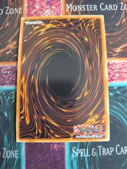 Yu-Gi-Oh! Battlin' Boxer Uppercutter LD10-EN032 Ultra Rare 1st Edition NM - Image 3