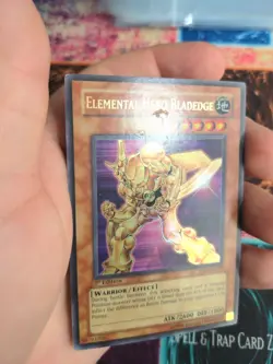 Yu-Gi-Oh! Elemental Hero Bladedge YSD-EN019 1st Edition Ultra Rare LP - Image 11