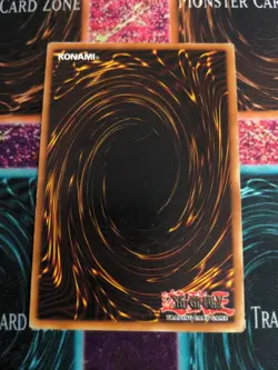 Yu-Gi-Oh! Elemental Hero Bladedge YSD-EN019 1st Edition Ultra Rare LP - Image 4