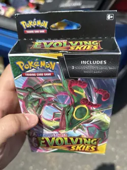 Pokémon Sword & Shield Evolving Skies Hanger Box - 3 Booster Packs - Image 2