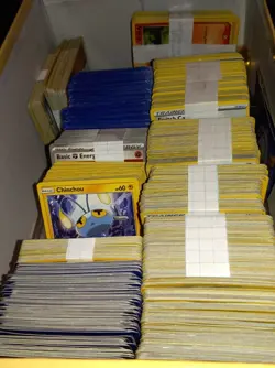 HUGE Lot: Pokemon Cards Nintendo TCG  Gameing Hundreds of Cards, All Kinds - Image 1