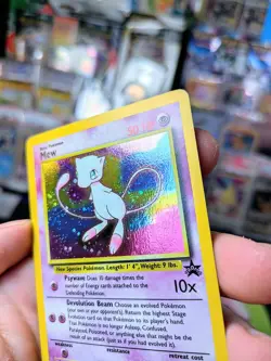 Original WOTC 1999 Shiny/ Holo Mew Pokemon Card Black Star Promo Set 9 - Image 3