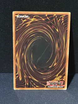 Yugioh Blue-Eyes White Dragon SDK-001 Ultra Rare Unlimited LP - Image 2