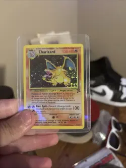 Pokémon Charizard 2nd Edition Holo Card 4/130 Wizards Base Set - Image 1