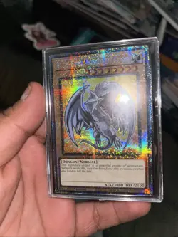 Blue-Eyes White Dragon (Starlight Rare) BLMM-EN001 Battles of Legend: Monster Mayhem 1st Edition - Image 3