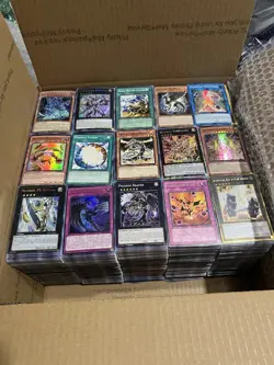 Near Mint YuGiOh Collection Lot: 500 cards with foils and rares - Image 2