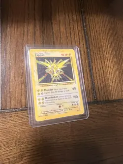 Pokemon Zapdos Legendary Collection Holo Rare Card 19/110 - Image 2
