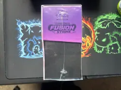 Pokémon TCG: Sword & Shield Fusion Strike Elite Trainer Box - Image 8