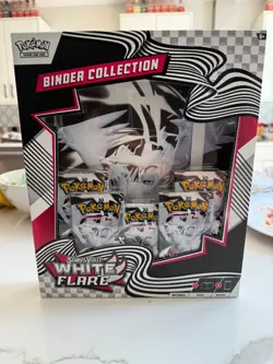 Pokémon Scarlet & Violet TCG: White Flare Binder Collection - Image 2