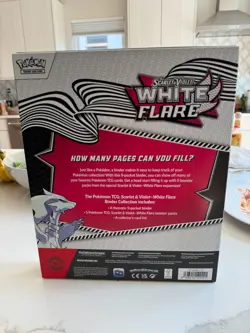 Pokémon Scarlet & Violet TCG: White Flare Binder Collection - Image 9