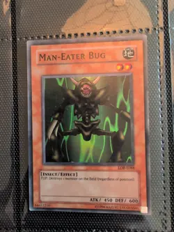 YUGIOH Super Rare Man-Eater Bug LOB-E088 - Image 1