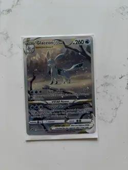 Pokémon TCG Crown Zenith Glaceon VSTAR Ultra Rare Holo Card GG40/GG70 Near Mint - Image 2