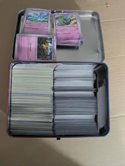 Lunch Box With 1, 000 Pokémon Cards 100 Rare Over 40 Halo 13 Promo no duplicate - Image 1